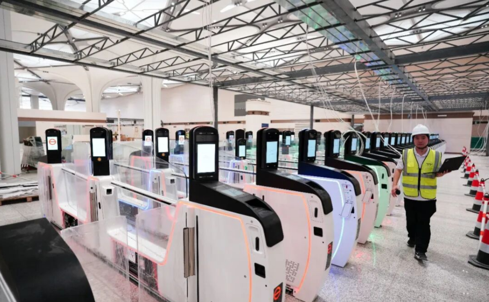 郭俊峯：新皇崗口岸開通後有助分流其他口岸人流 預計約20秒可通關