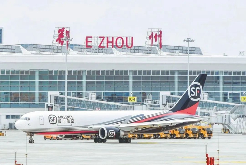 花湖機場高速分揀設備全速運轉  鄂州搭建生鮮極速空中流通專線