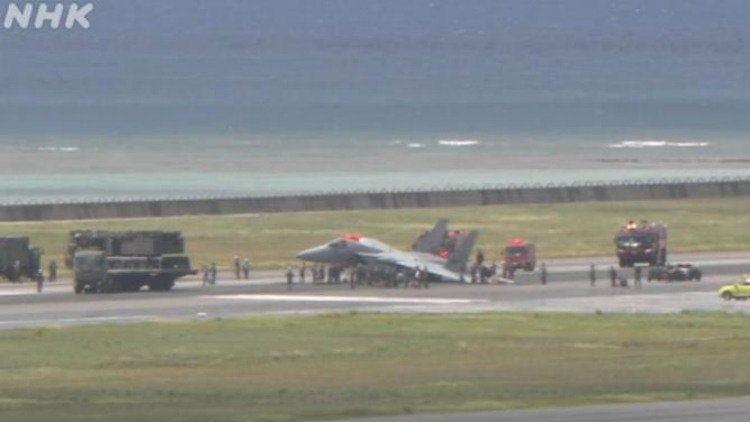 日本自衛隊一架飛機發生故障 致機場跑道關閉