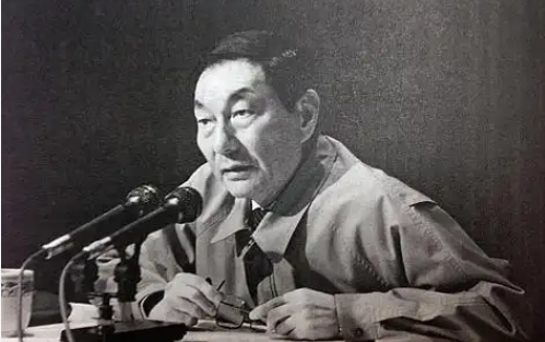 朱鎔基同志生平
