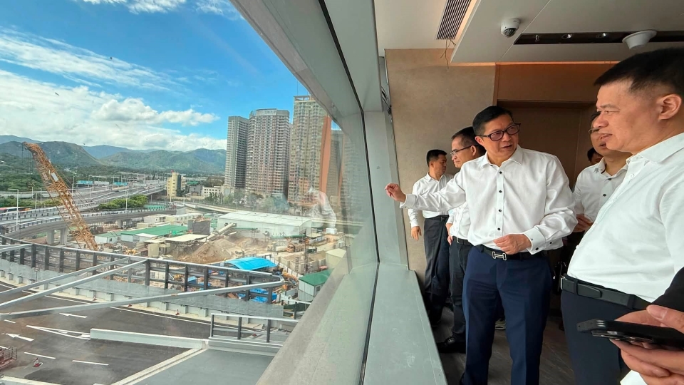 鄧炳強：港深代表實地檢視 全力把關皇崗口岸