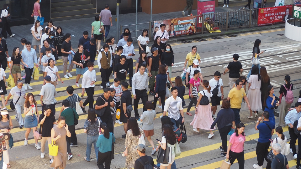 本港最新失業率維持3.7% 總就業人數增加1500人