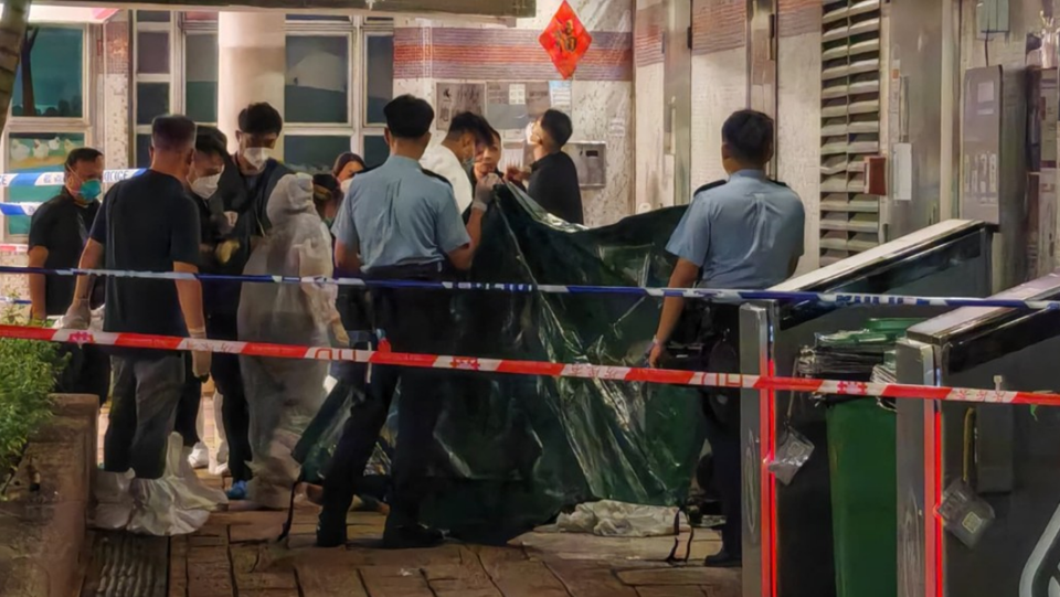 疑襲擊六旬妻致其死亡 葵涌八旬男墮樓亡 警列謀殺及自殺調查