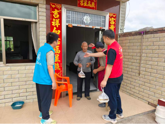 廣東新豐回龍鎮：睦鄰微治理守護「一老一小」 繪就鄉村朝夕幸福底色