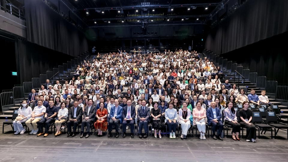 經典話劇《我愛桃花》香港首演 香港北京社團總會推動港京文化交流