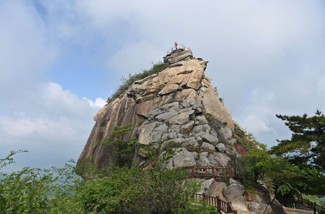 文化賦能景區高質量發展座談會在信陽雞公山召開