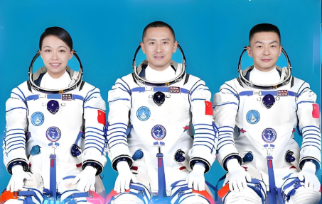 神舟二十三號｜黎家盈協助隊友朱楊柱張志遠 出艙活動圓滿成功
