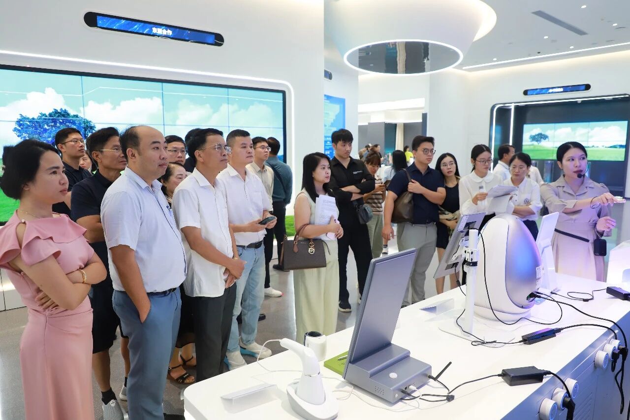 聚焦中國東盟跨境產供鏈 僑商客商赴廣西四市覓商機