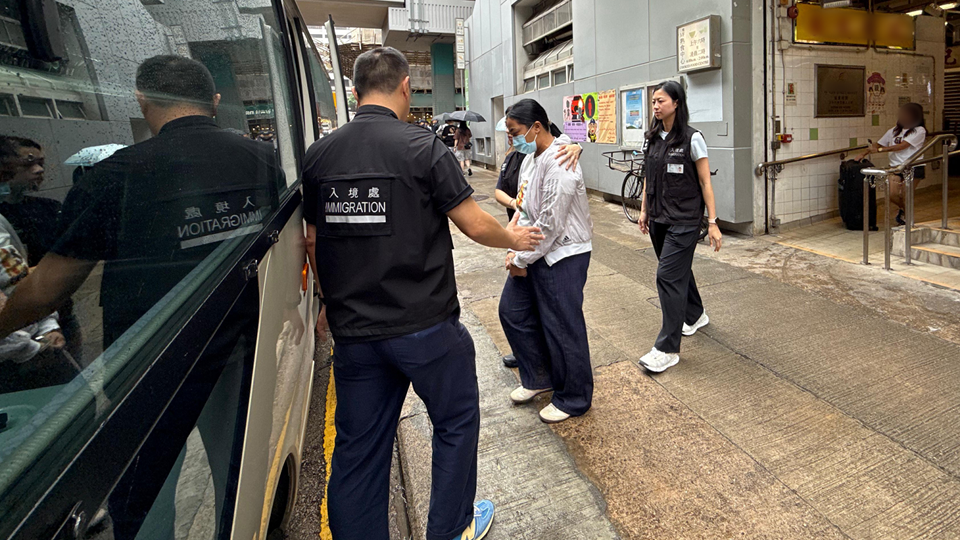 入境處全港多區打擊反非法勞工 拘捕38人