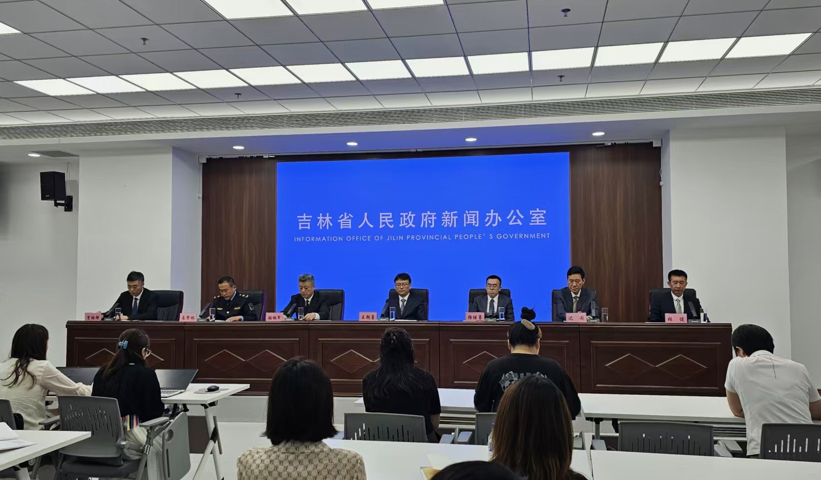 吉林政務效能再提速：醫藥產業創新迎「綠色通道」，審批周期壓縮超50%