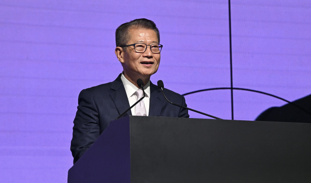 Galbot Store在港啟動 陳茂波：全力支持具身智能在港落地應用