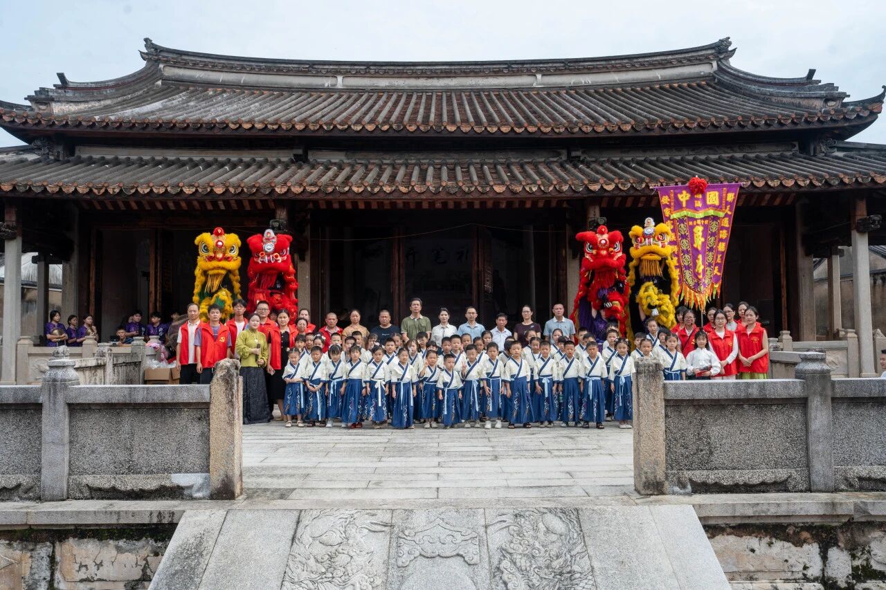 有片 |廣東普寧洪陽鎮：開筆破蒙承古訓 書香致遠潤童心