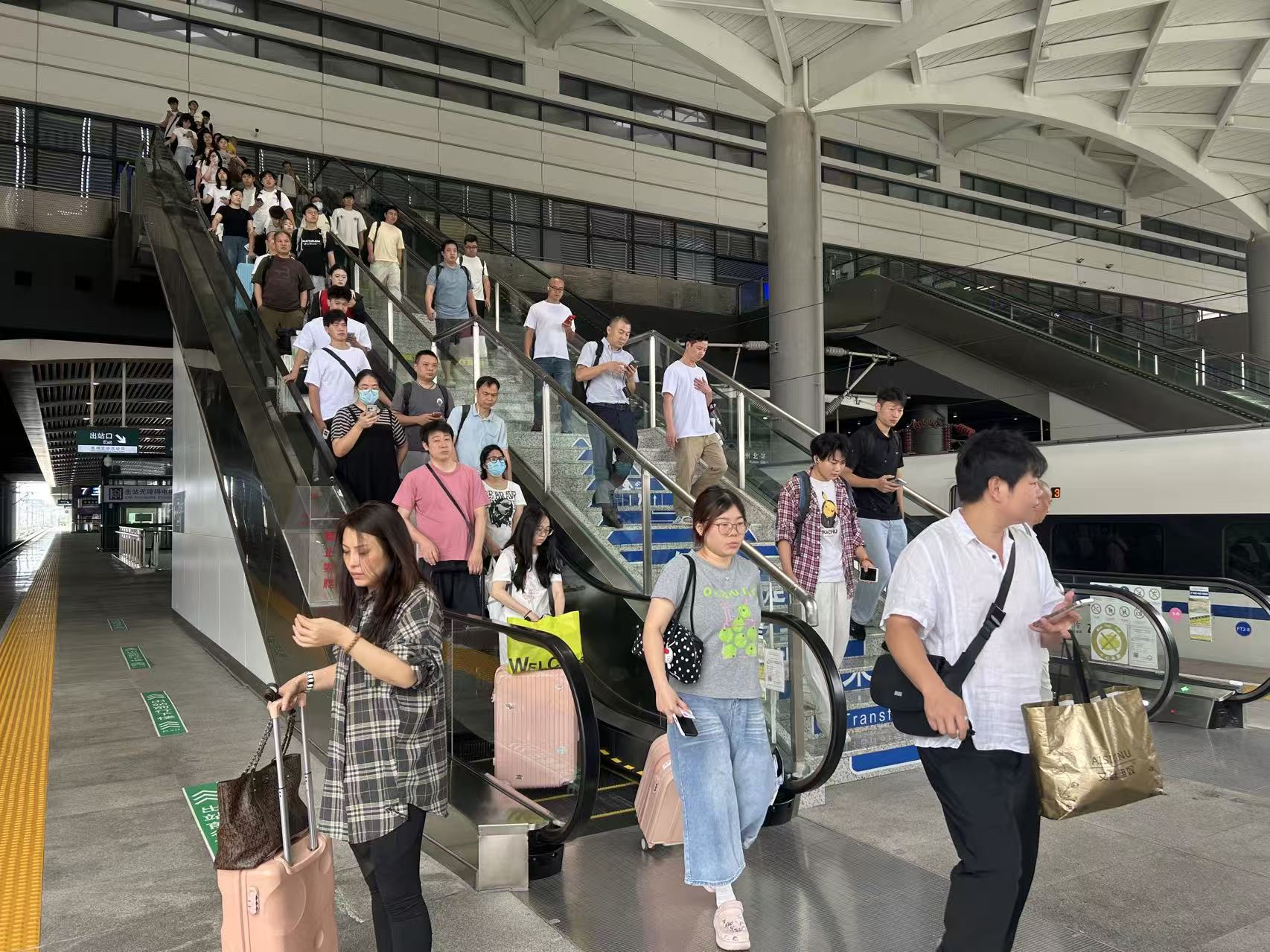 暑運收官！惠州北站62天到發旅客近140萬人次