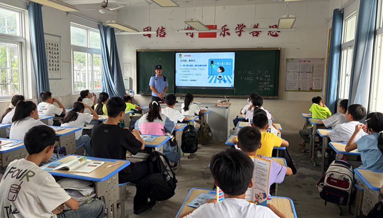 皖黟縣柯村鎮：法治護航開學季