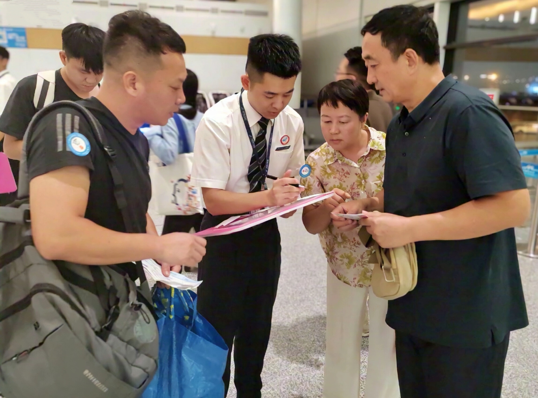南航烏魯木齊樞紐年中轉旅客量提前37天破200萬大關
