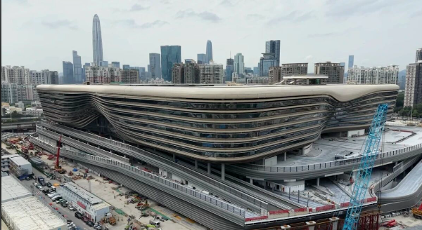 【建評】一車多關過 便利兩地市民往來