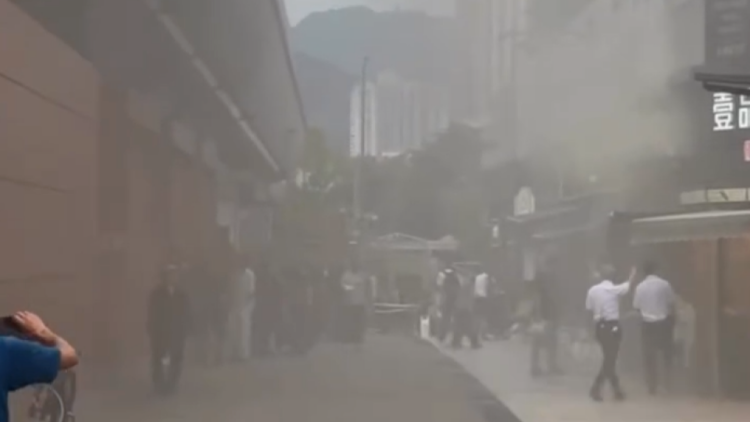 石門燒味店火警大量濃煙湧出　食客自行疏散無人受傷