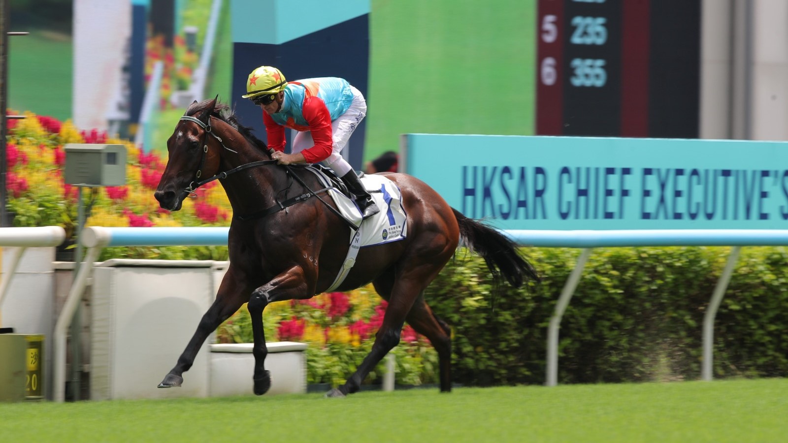 有片 | 破紀錄締1.06.11捧特首盃 嘉應高昇輕鬆21連勝