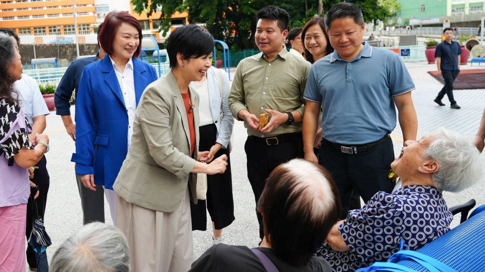 何永賢落區愛民邨 李慧琼：共商房屋政策與社區改善