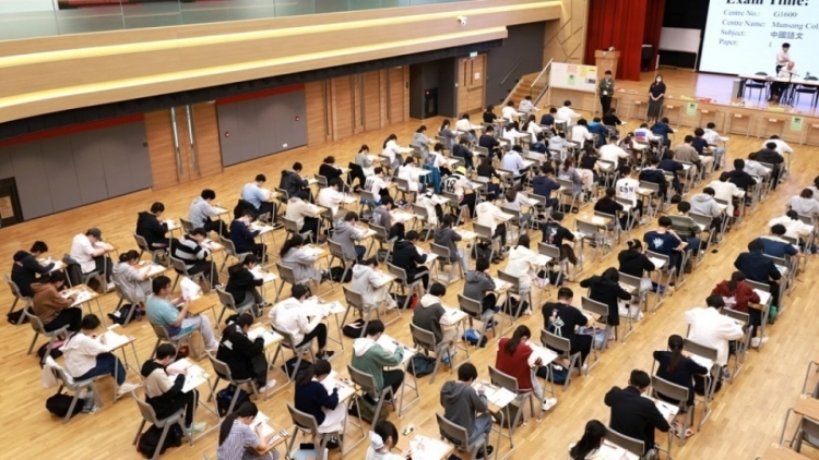 考評局：明年中學文憑試 研內地「與考學校」增至12所
