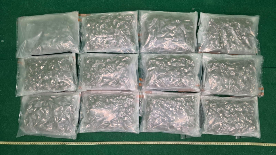 海關機場檢值約1300萬元毒品 拘捕3人今日提堂