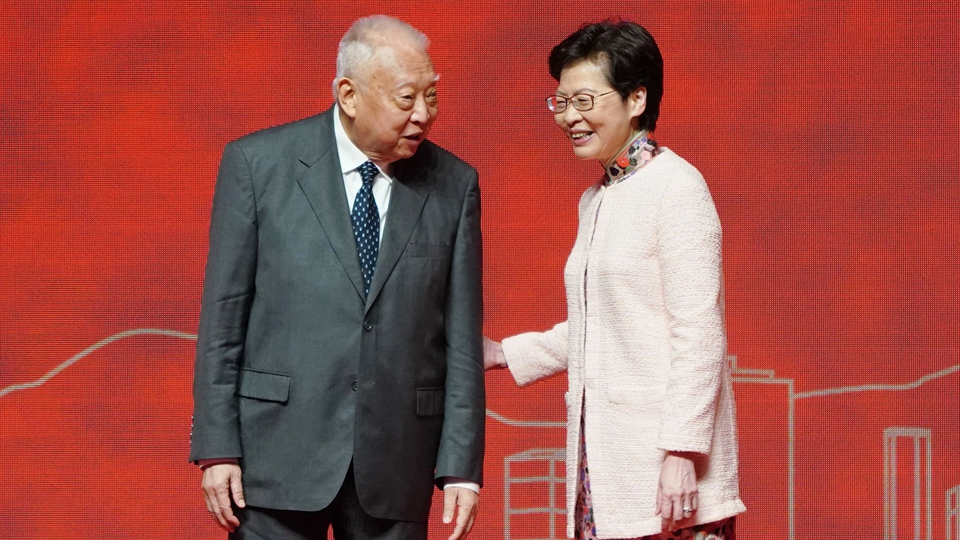 林鄭月娥對董建華逝世表哀悼 讚其帶領香港開展「一國兩制」新里程