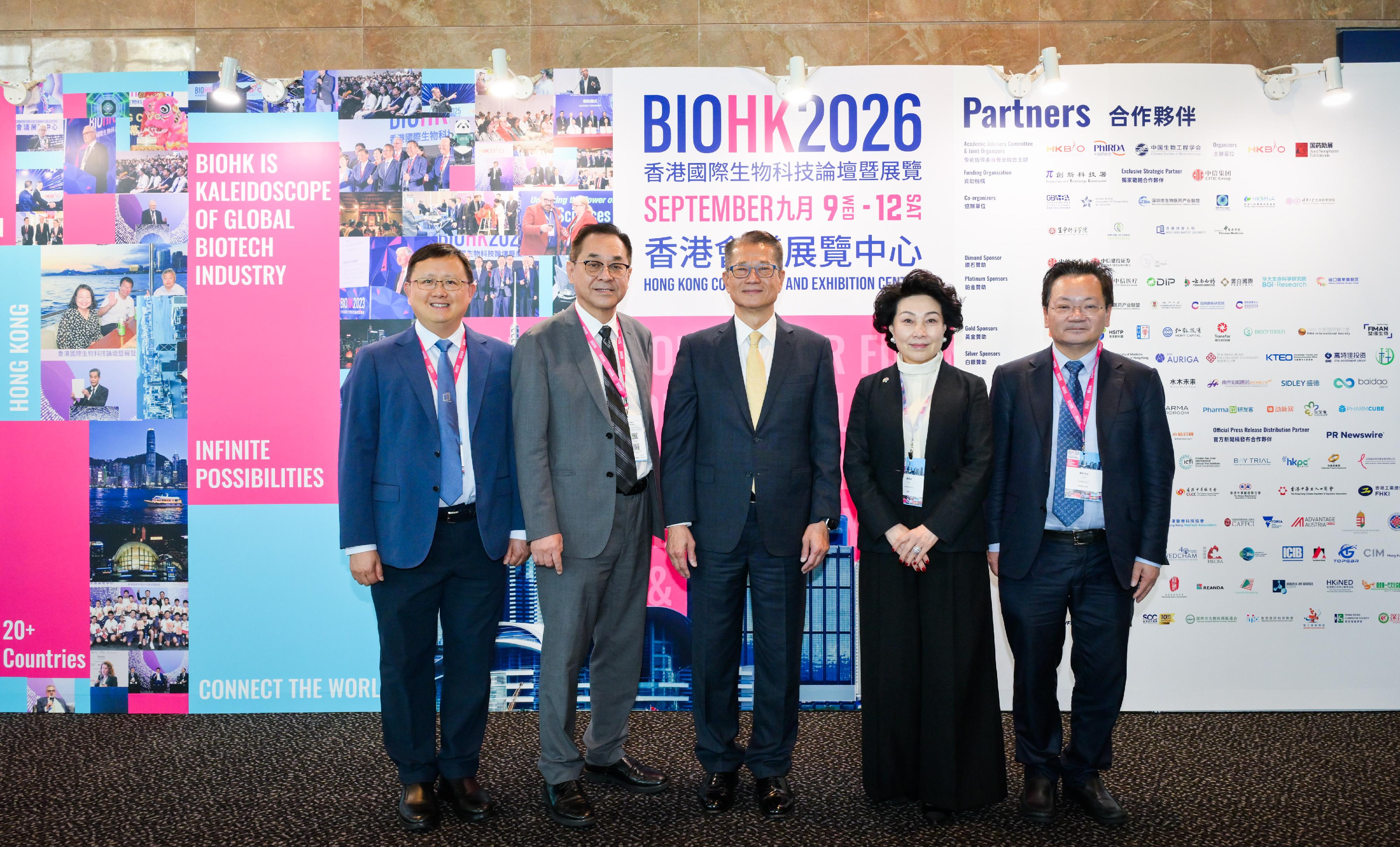 陳茂波：2018年上市改革後 累計新增100家生物科技公司在港上市
