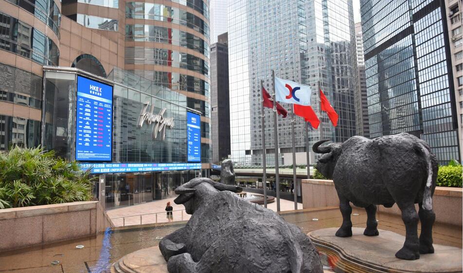 港股午評：恒生指數低開高走漲0.35%