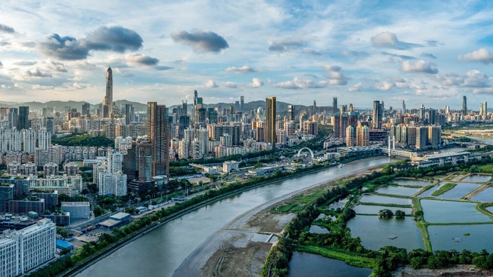 香港首個五年規劃提及深圳超百次
