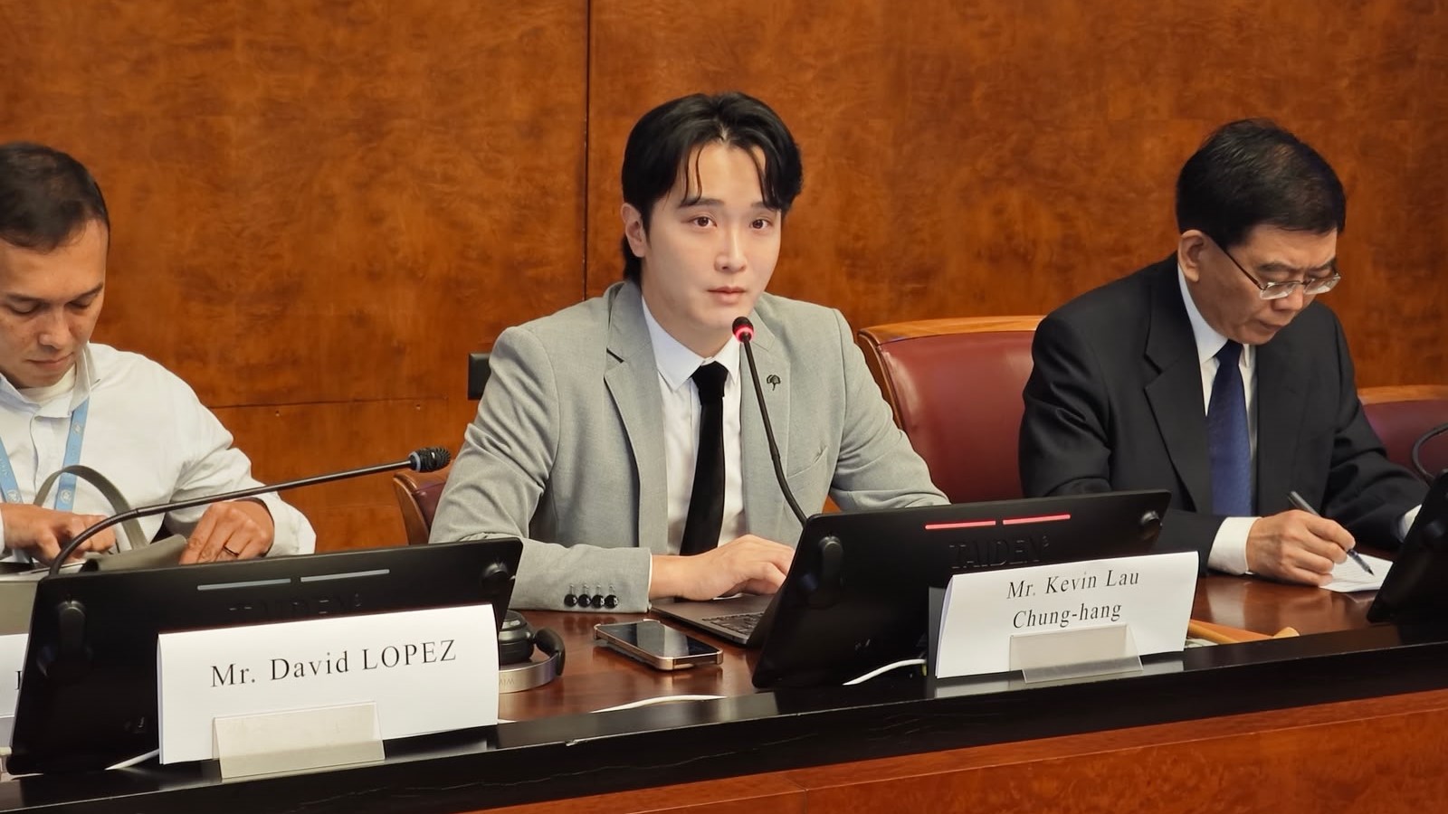 劉仲恒在日內瓦聯合國人權理事會倡「以人為本」AI 歡迎政府深化醫療AI
