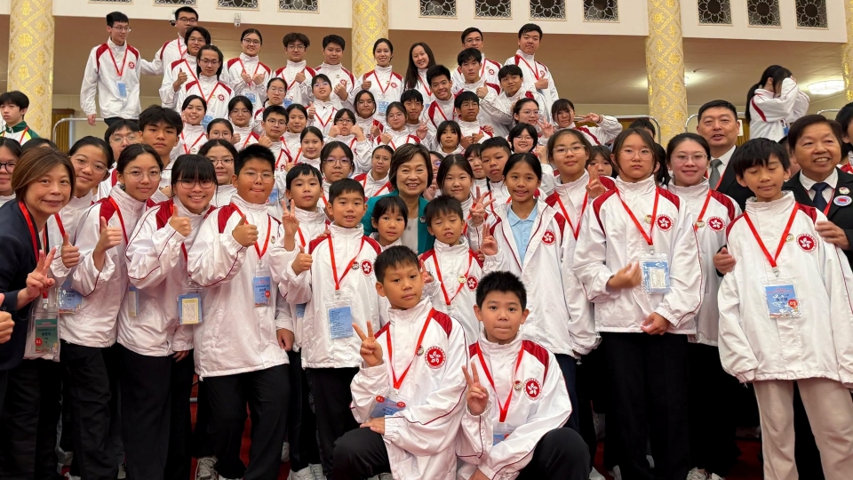 蔡若蓮：港澳青少年升旗隊代表訪京團獲丁薛祥接見  深切感受中央對下一代成長的厚望