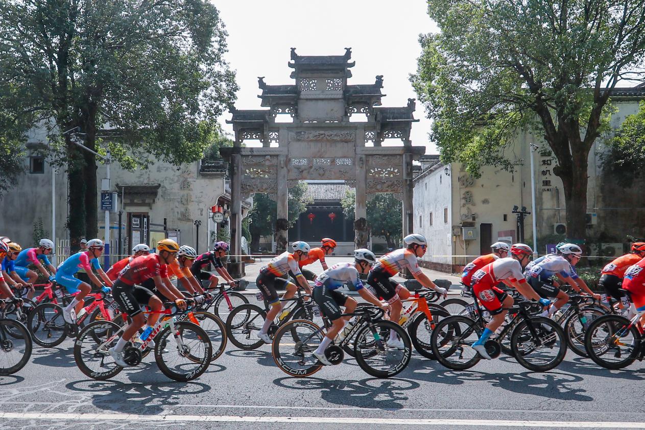 2026環黃山國際公路自行車賽在安徽屯溪圓滿收官