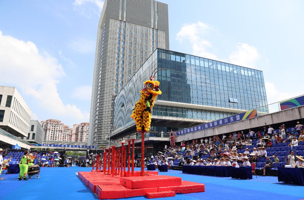 中馬獅王爭霸賽欽州收官 非遺龍獅搭橋促跨國文化交流