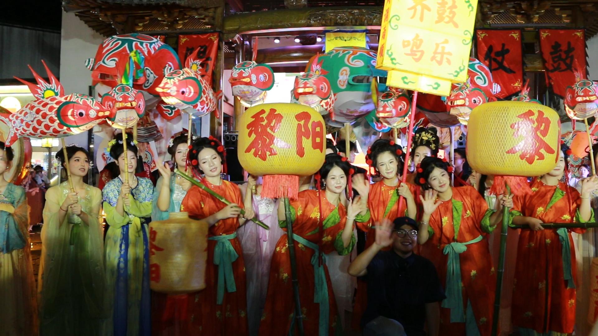 黃山屯溪：「黎陽秋鼓千燈會」點亮中秋夜