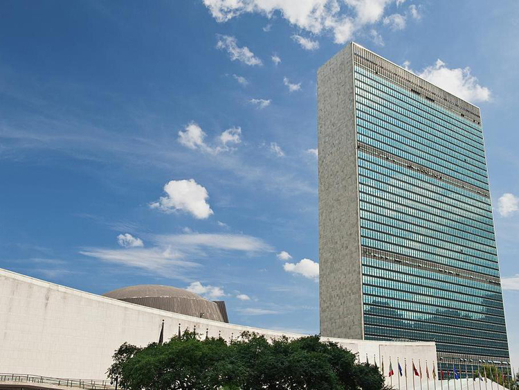 超13.8萬人流離失所！也門戰火下 7萬兒童被迫逃離家園