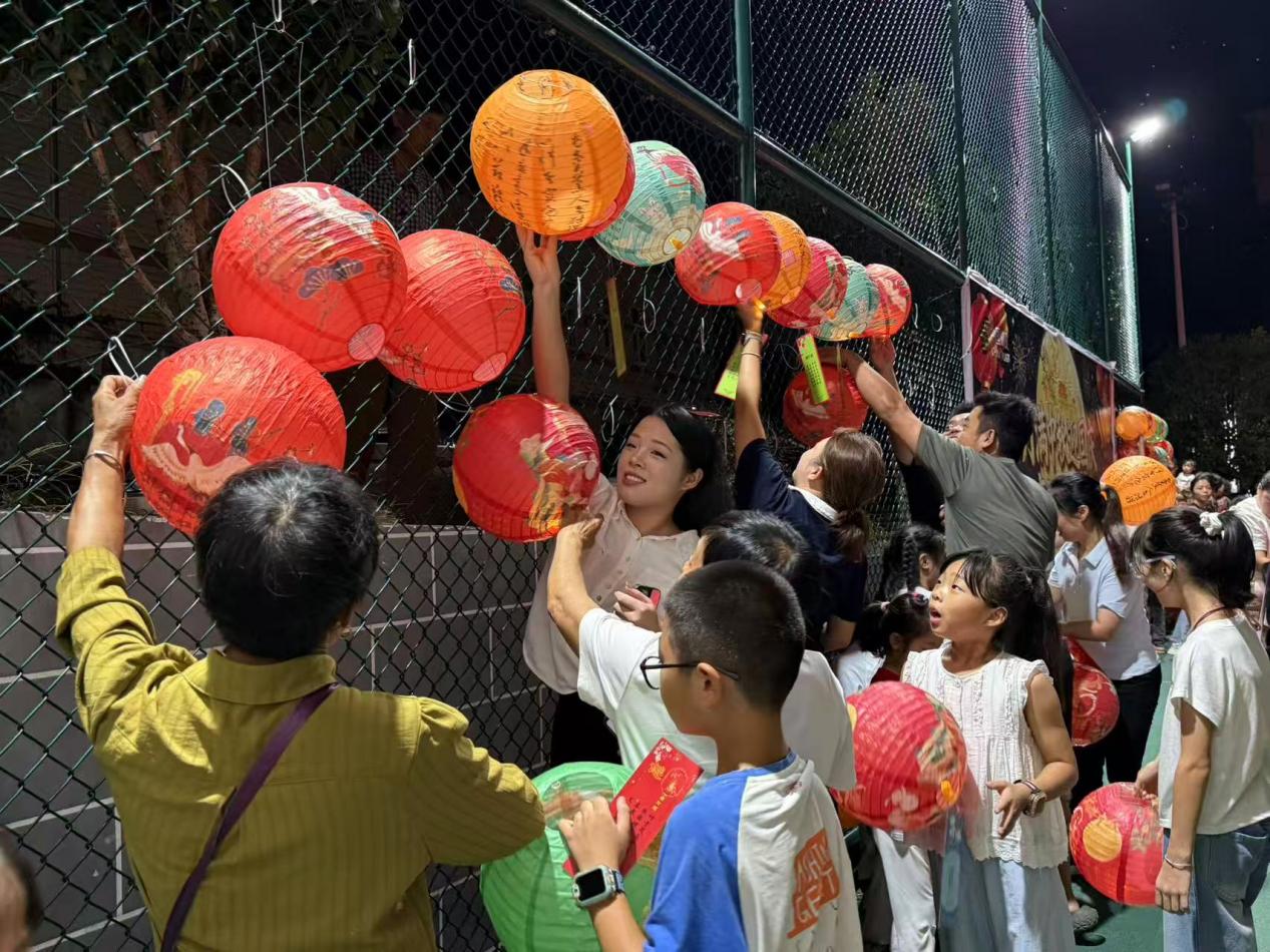 皖祁門縣： 廉潤鄰里話團圓