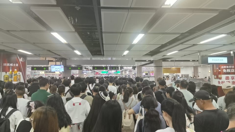 國慶黃金周料744萬人次進出香港 10月3日及4日迎陸路出入境高峰