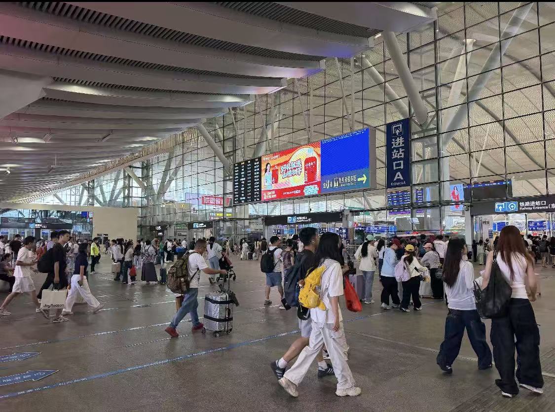 深圳鐵路中秋假期客流累計超220萬人次  深圳北站、深圳坪山站單日旅客發送量雙雙創新高