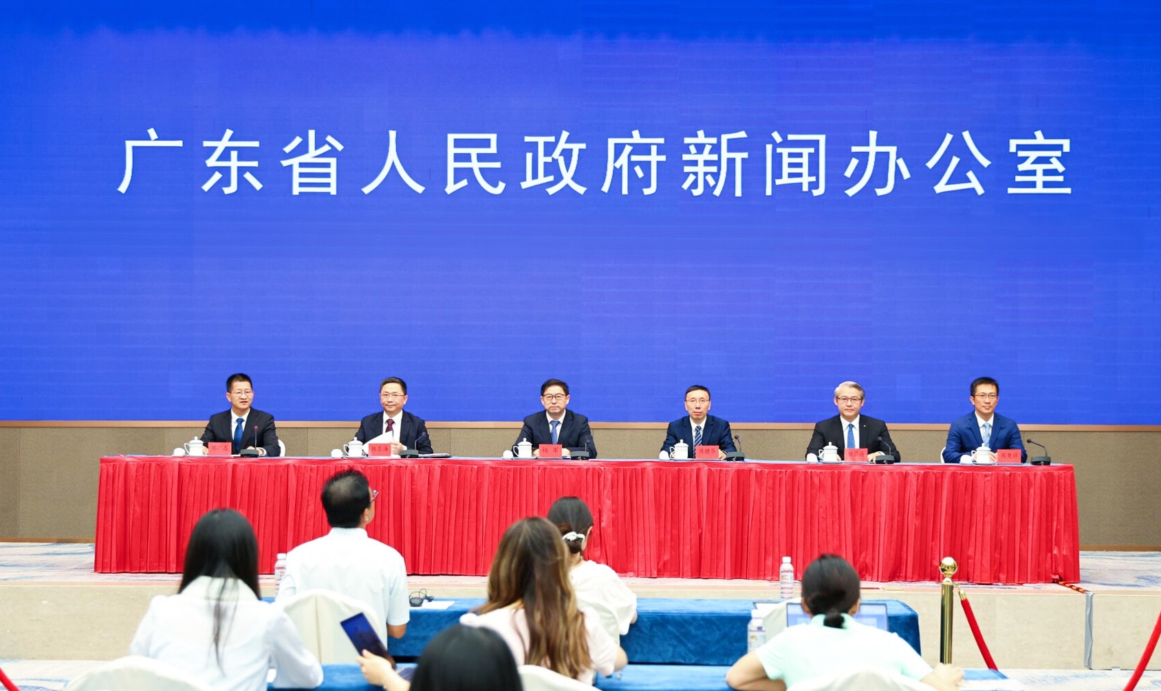 國際人形機器人籃球挑戰賽2027年廣州開打 全球首創以籃球為單一競技載體