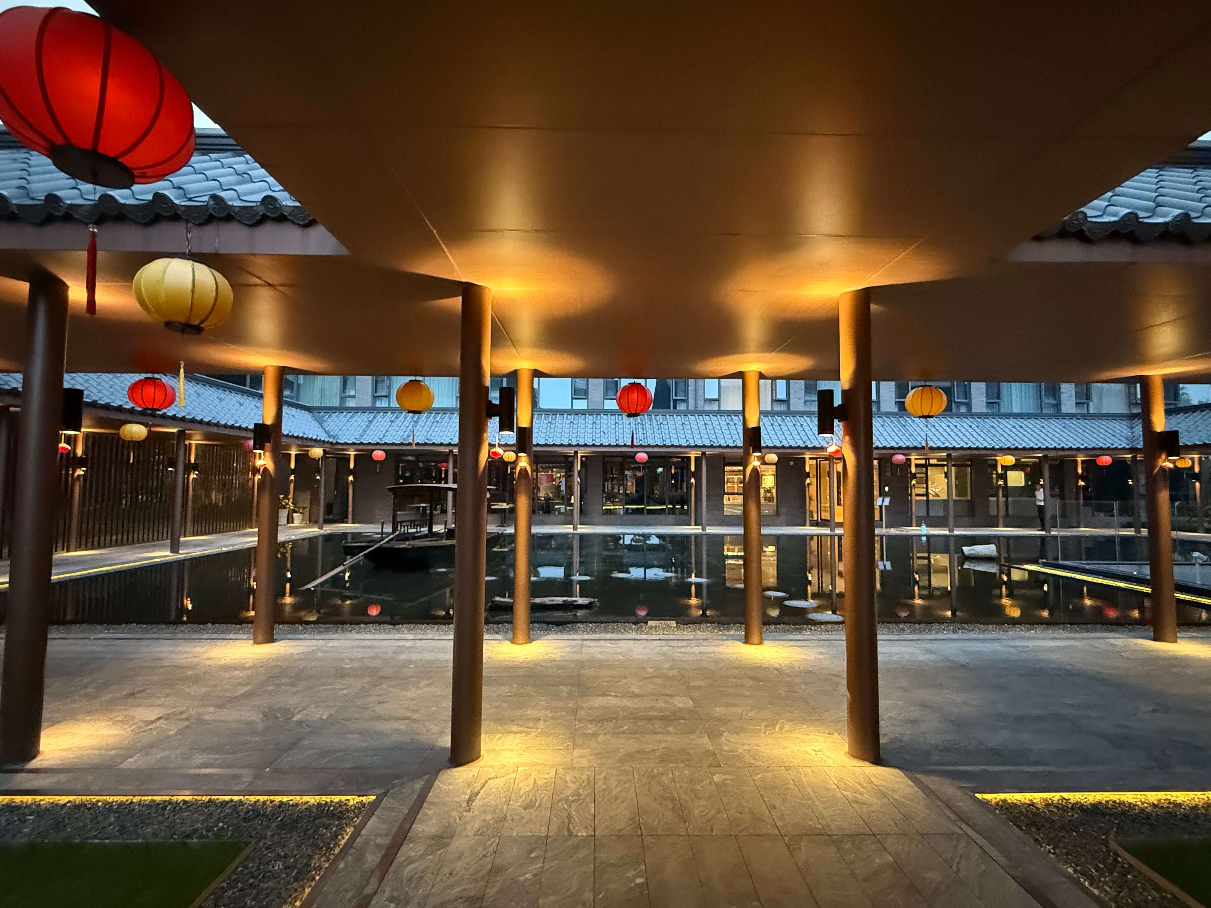 江西南昌紅谷灘核心地段竟「藏」着一家中式庭院酒店
