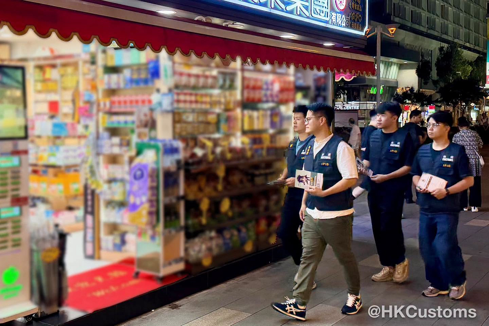 內地國慶黃金周假期 海關保障旅客消費安全