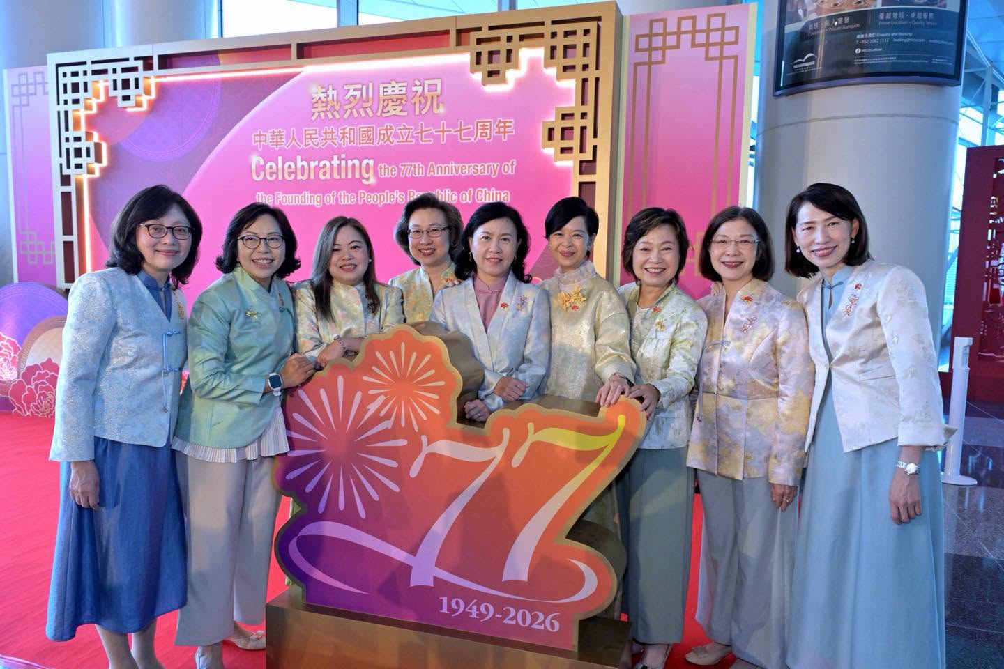 國慶77周年丨運輸及物流局喜迎黃金周旅客 陳美寶走訪高鐵西九龍站