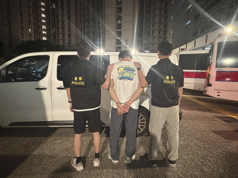 警方觀塘破毒品倉 檢660萬元氯胺酮拘一男