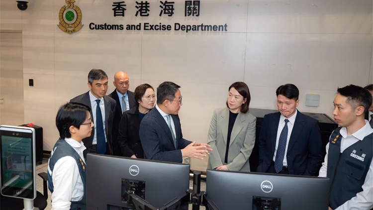 新皇崗口岸啟用在即 陳子達率海關領導層再度視察