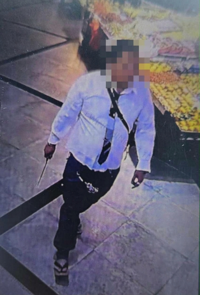 男子持刀逛牛頭角街市 警調動兩總區衝鋒隊截巴士拘人