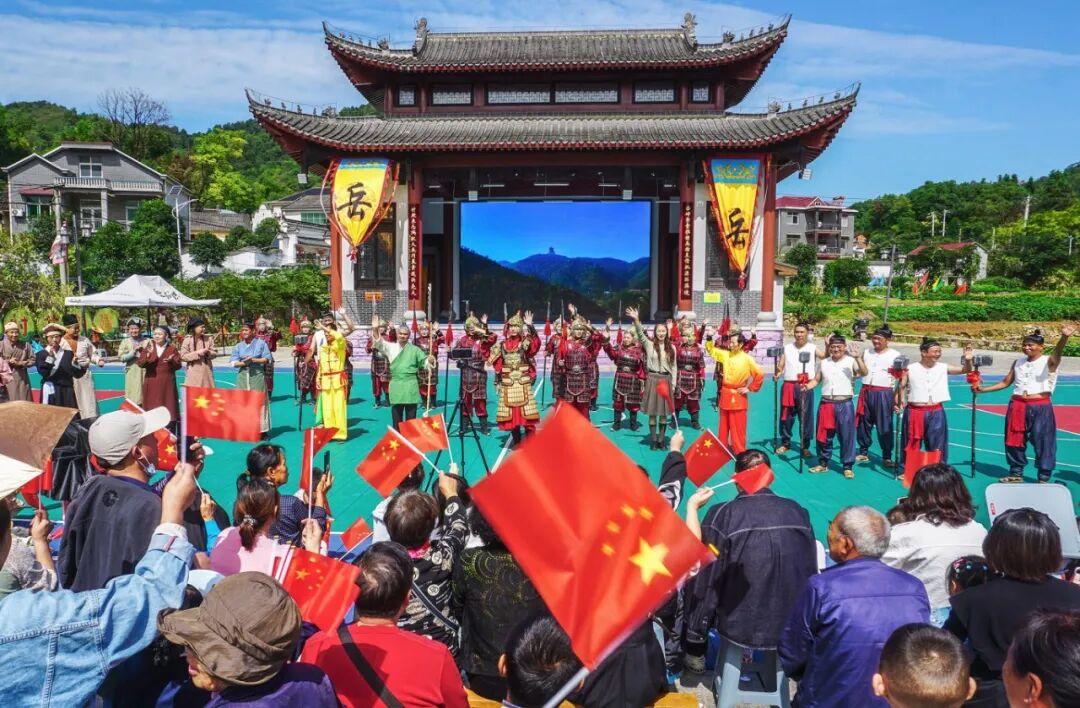 遊園賞景度佳節 鄂州國慶假日繪就民生歡樂畫卷