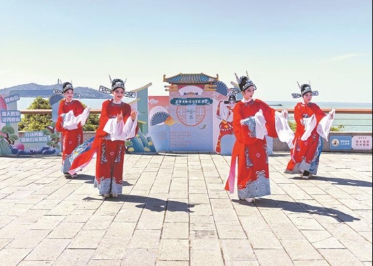 安徽巢湖：戲韻潤湖山 文旅煥新彩
