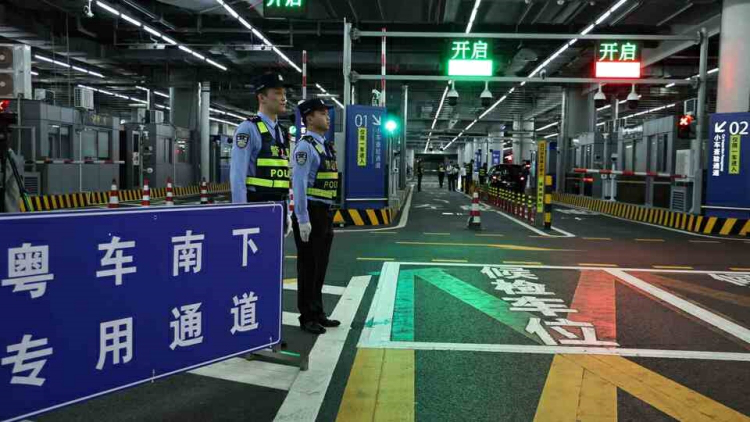 「粵車南下」後 香港會否放寬左軚車登記？