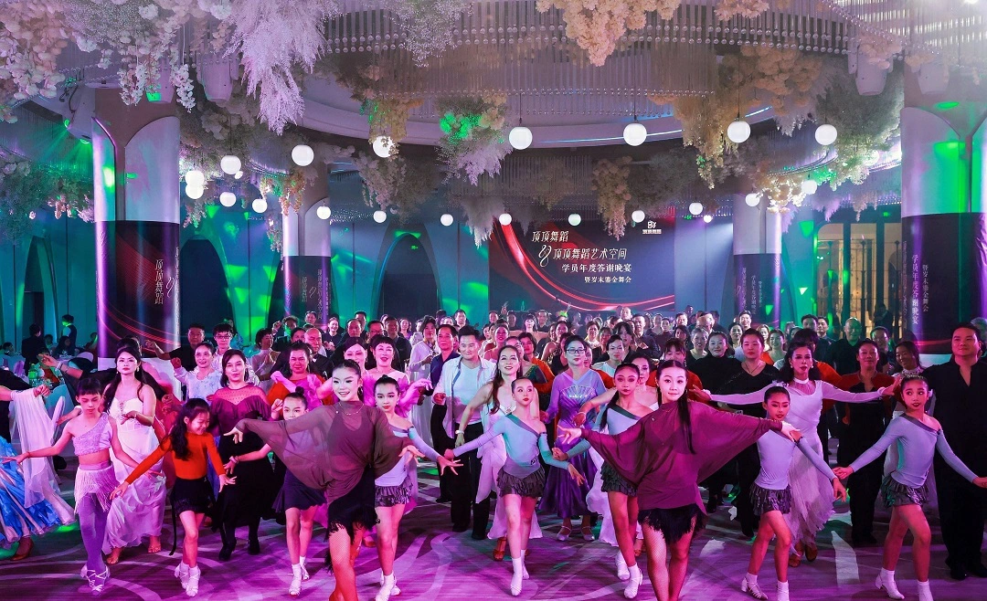 舞韻莞邑    東莞頂頂舞蹈深耕舞台綻放舞藝光彩