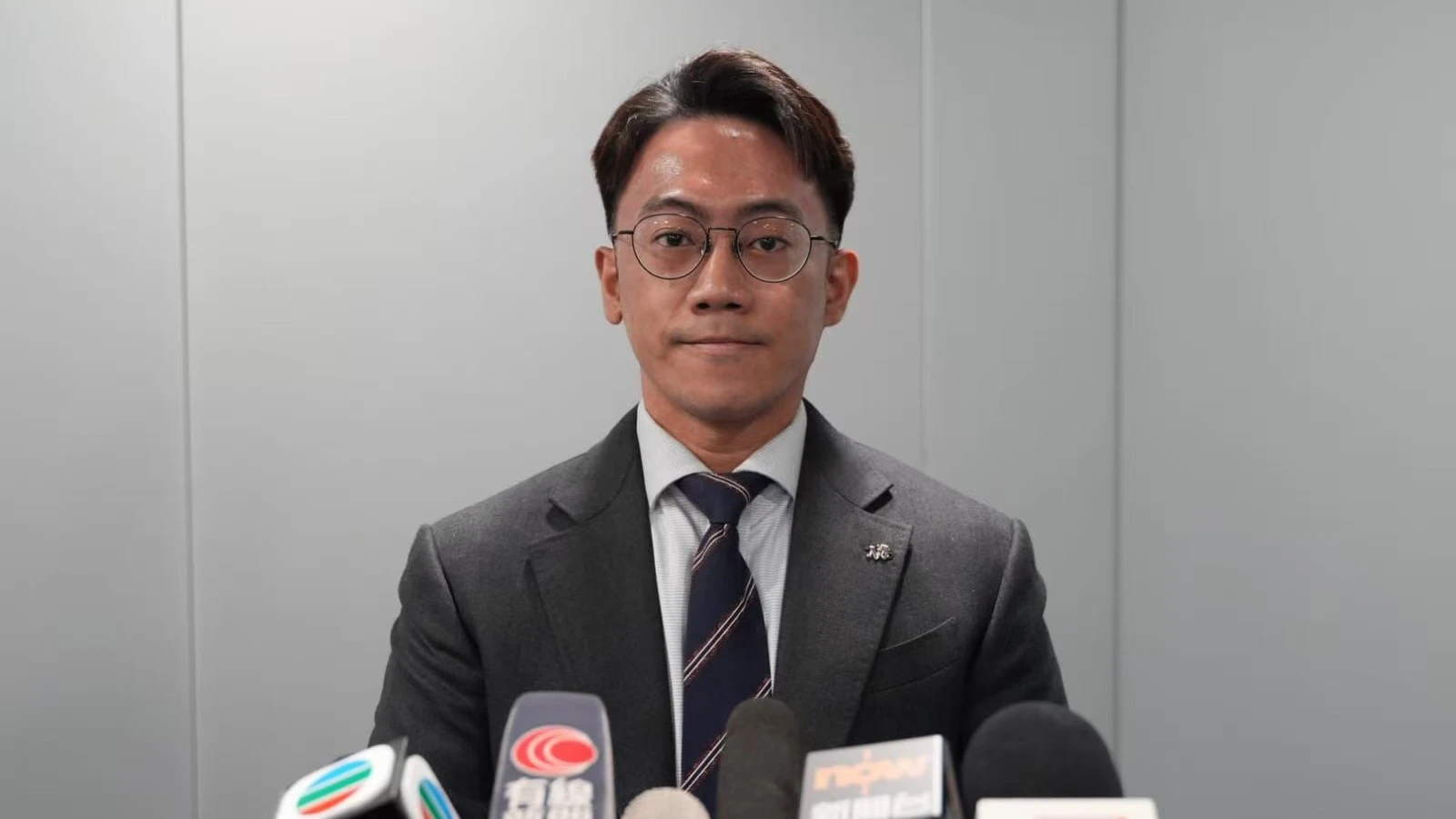 警方元朗反毒品行動 拘兩男女檢8000萬元毒品